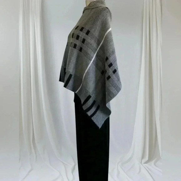 💟💎Vintage Poncho/Shawl Sweater - Picture 7 of 14